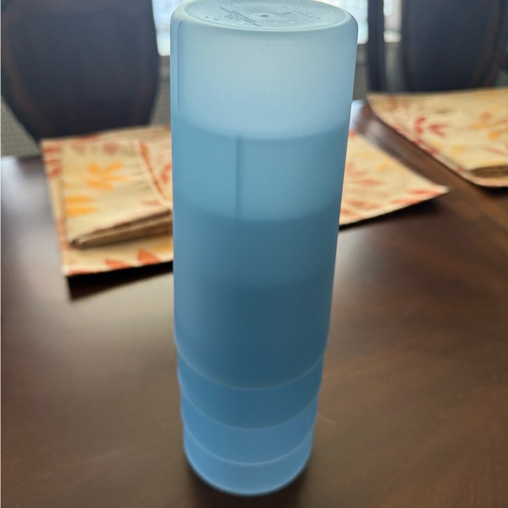 Room Essentials Frosted Blue Tumblers Set of Four Plasticware - Picture 4 of 4